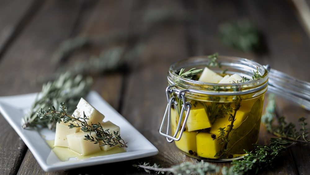 Aceite de Oliva Virgen Extra AOVE elaboración alimentos en conserva gastronomía recetas conservas La Comunal